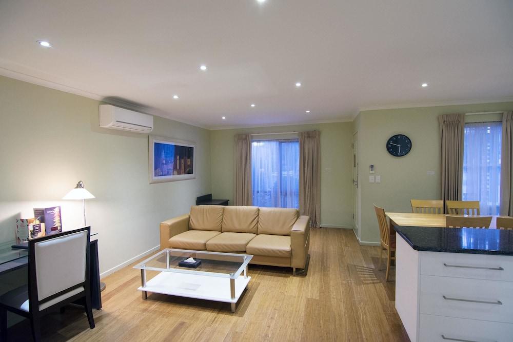 Best Western Plus Buckingham International Moorabbin Exterior photo