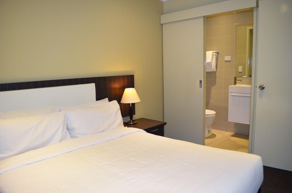 Best Western Plus Buckingham International Moorabbin Exterior photo